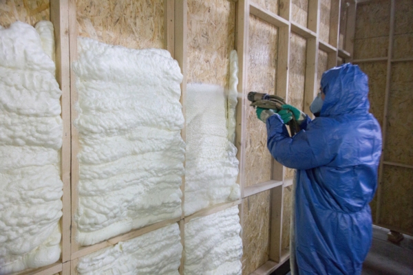 professional home insulation depicting factors for optimal cooling